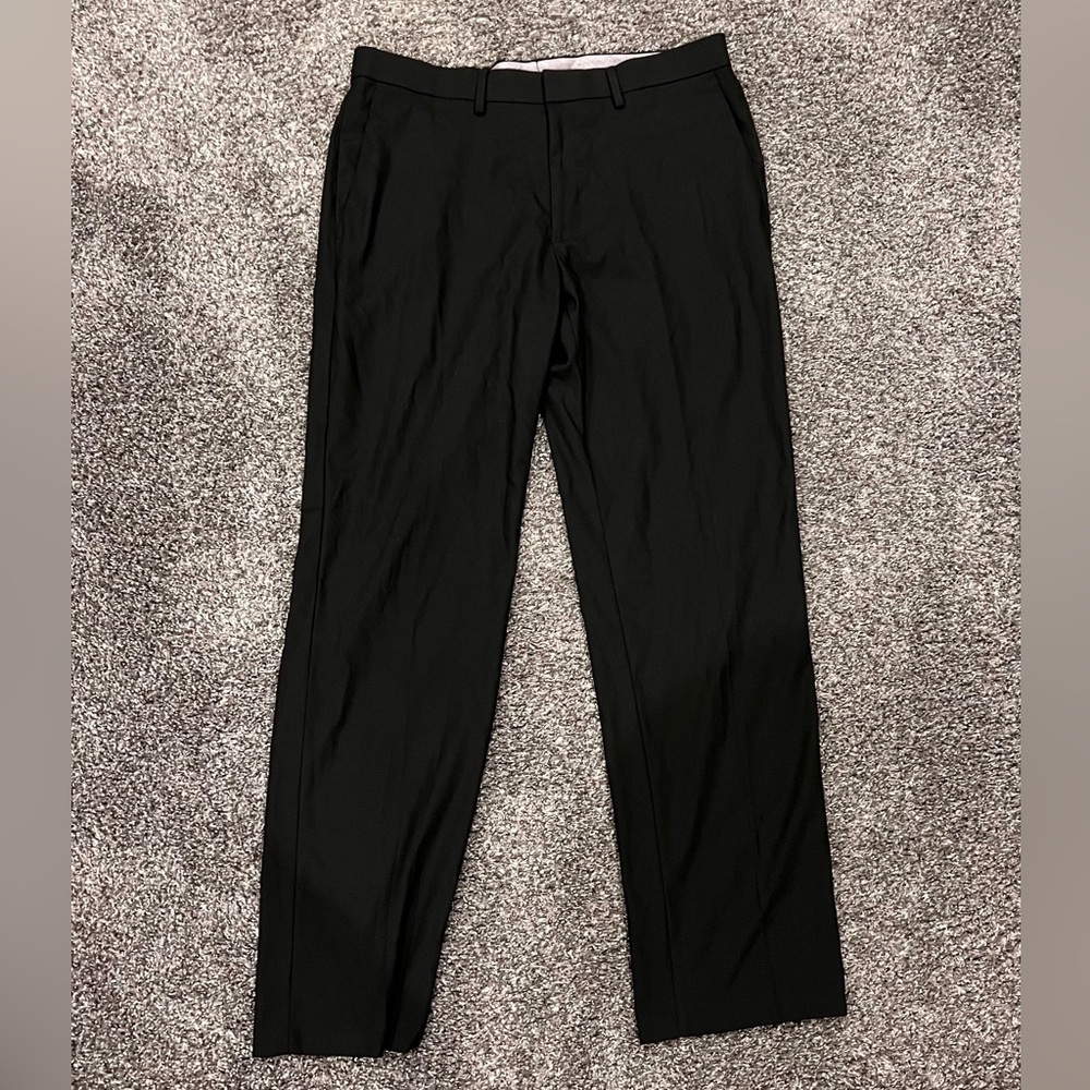 Men’s Haggar Classic Black Dress Pants, size 34x32